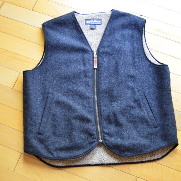 Woolrich Charcoal Wool Zip Up Sherpa Fleece Lined Outdoor Vest Men’s Size L - Picture 1 of 9